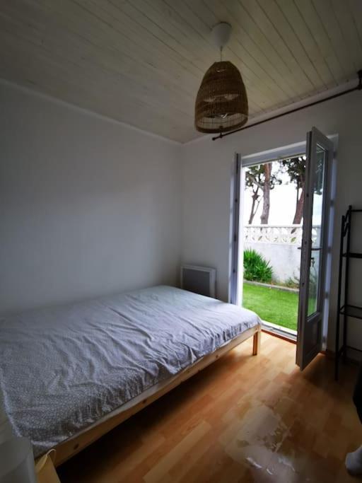 Maison T3 Avec Vue Au Bord De L'Etang 伊斯特尔 外观 照片